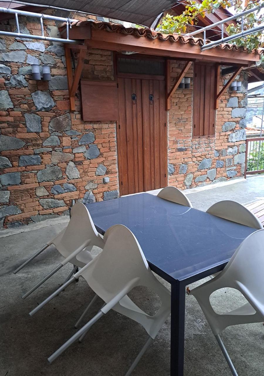 To Apokentro Konuk evi Alona Dış mekan fotoğraf