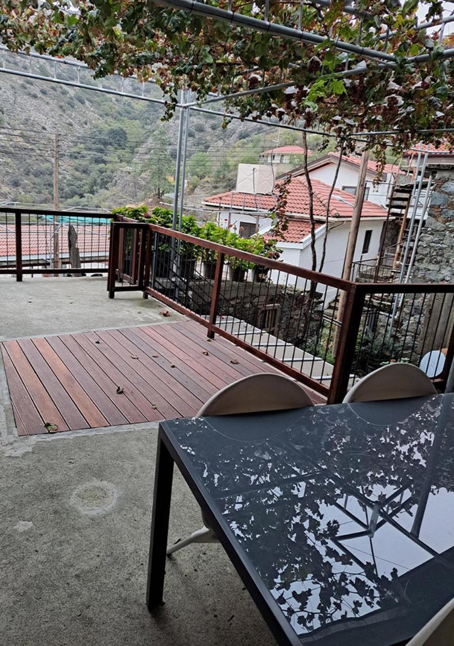 To Apokentro Konuk evi Alona Dış mekan fotoğraf